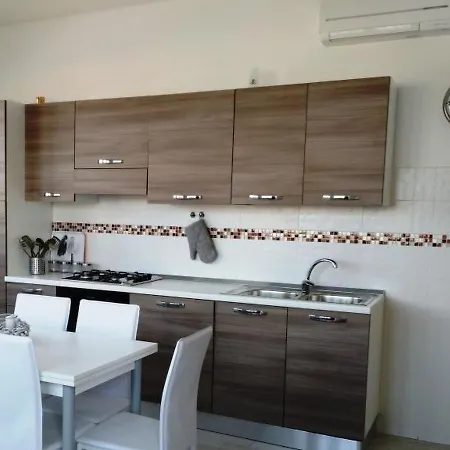 Locazione Turistica Casa Luna 3 La Caletta